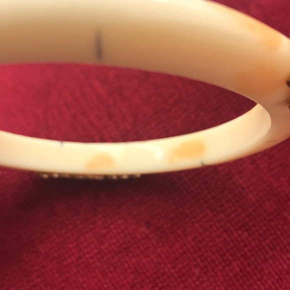 Vintage, bone  bangle - Picture 4 of 4